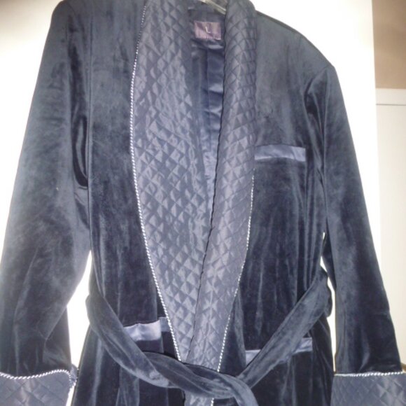 Men's Velvet Smoking Jacket / Quilted Robe-Style Dinner Coat – Navy Blue – Size - Picture 1 of 10